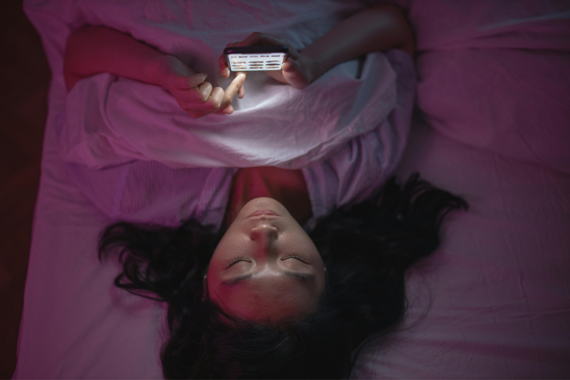 Doomscrolling Got You Down? How to Protect Your Brain in the Digital A